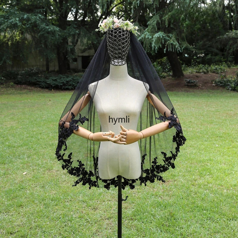 1 Layer Bridal Veil with Black Lace Applique Wedding Dress Fingertip Black Wedding Veil - Image 2