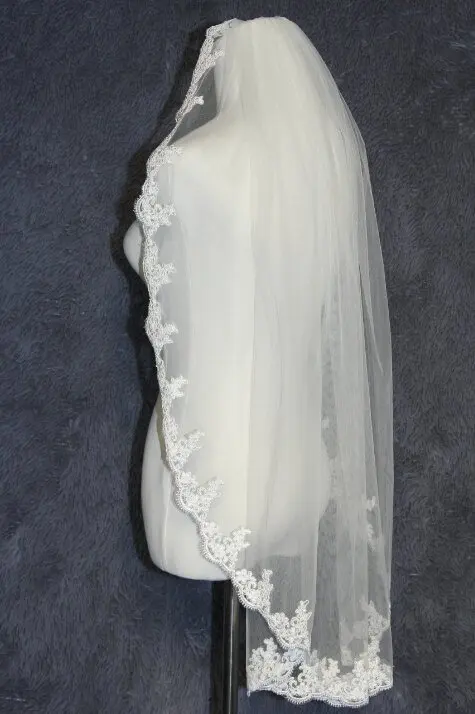 1 Layer Fingertip Bridal Veil Lace Edge Wedding Accessories in White ,Ivory ,Off-white - Image 3