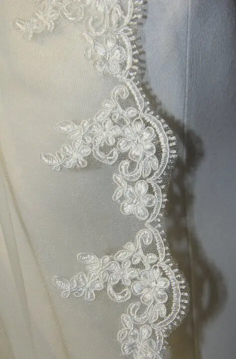 1 Layer Fingertip Bridal Veil Lace Edge Wedding Accessories in White ,Ivory ,Off-white - Image 5