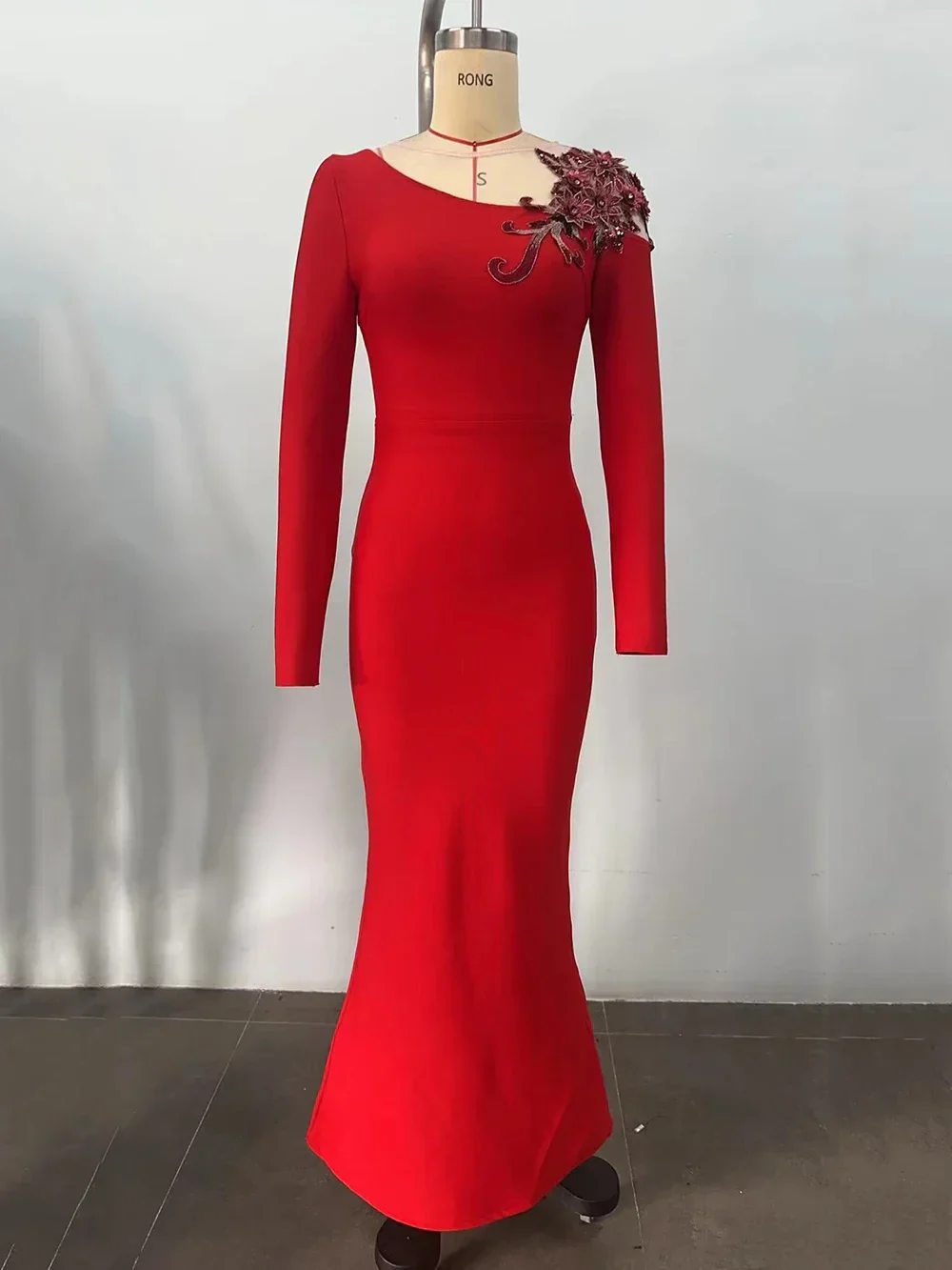2024 Sexy Women Christmas Dress O-neck Long Sleeve Gauntlet Heavy duty sequin Flower Design Bodycon Backless Long Dress Vestidos - Image 4