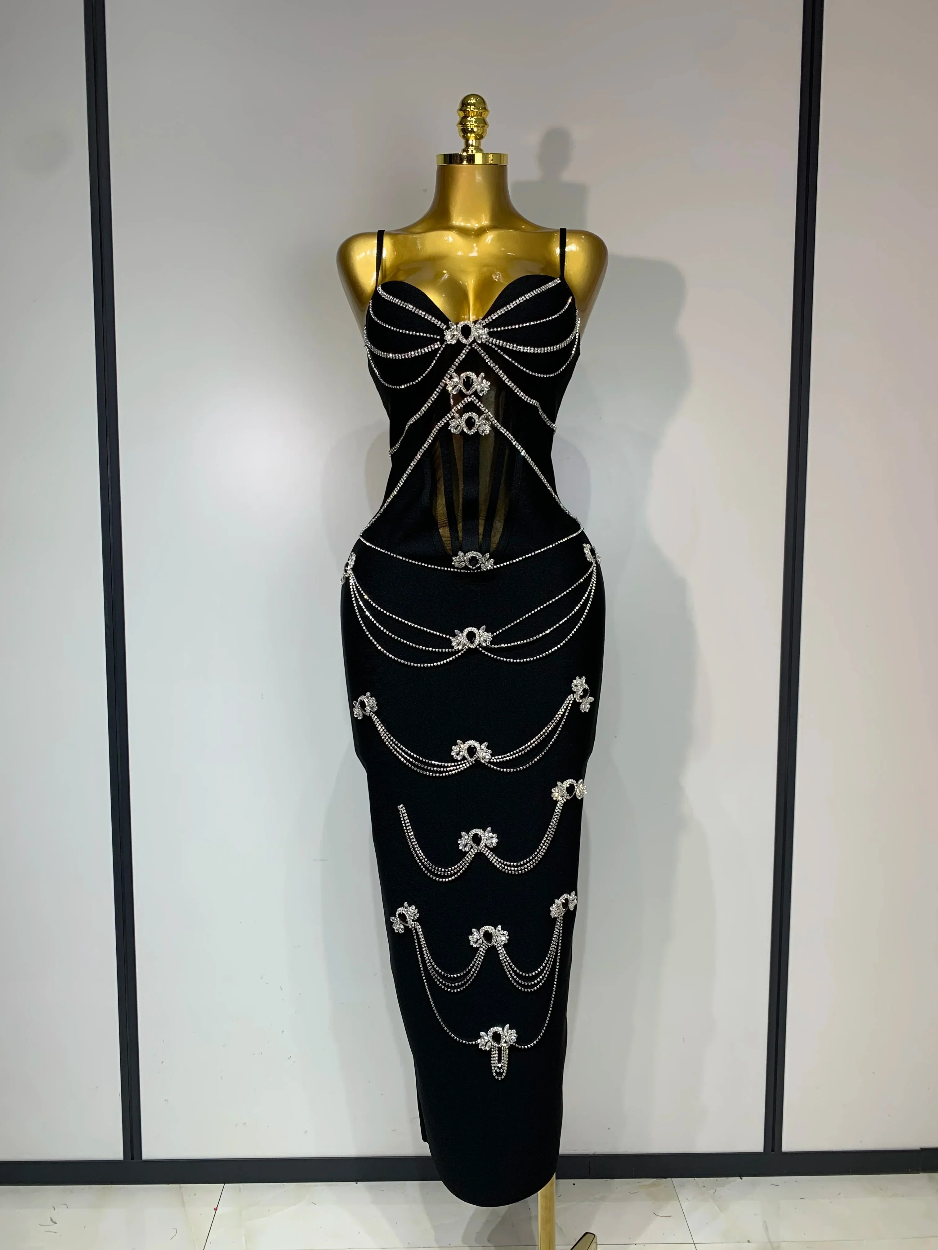 New Spaghetti Strap Bodycon Bandage Dress Women Sexy Sparkly Beading Club Evening Party Birthday Dresses Wedding Guest Gown