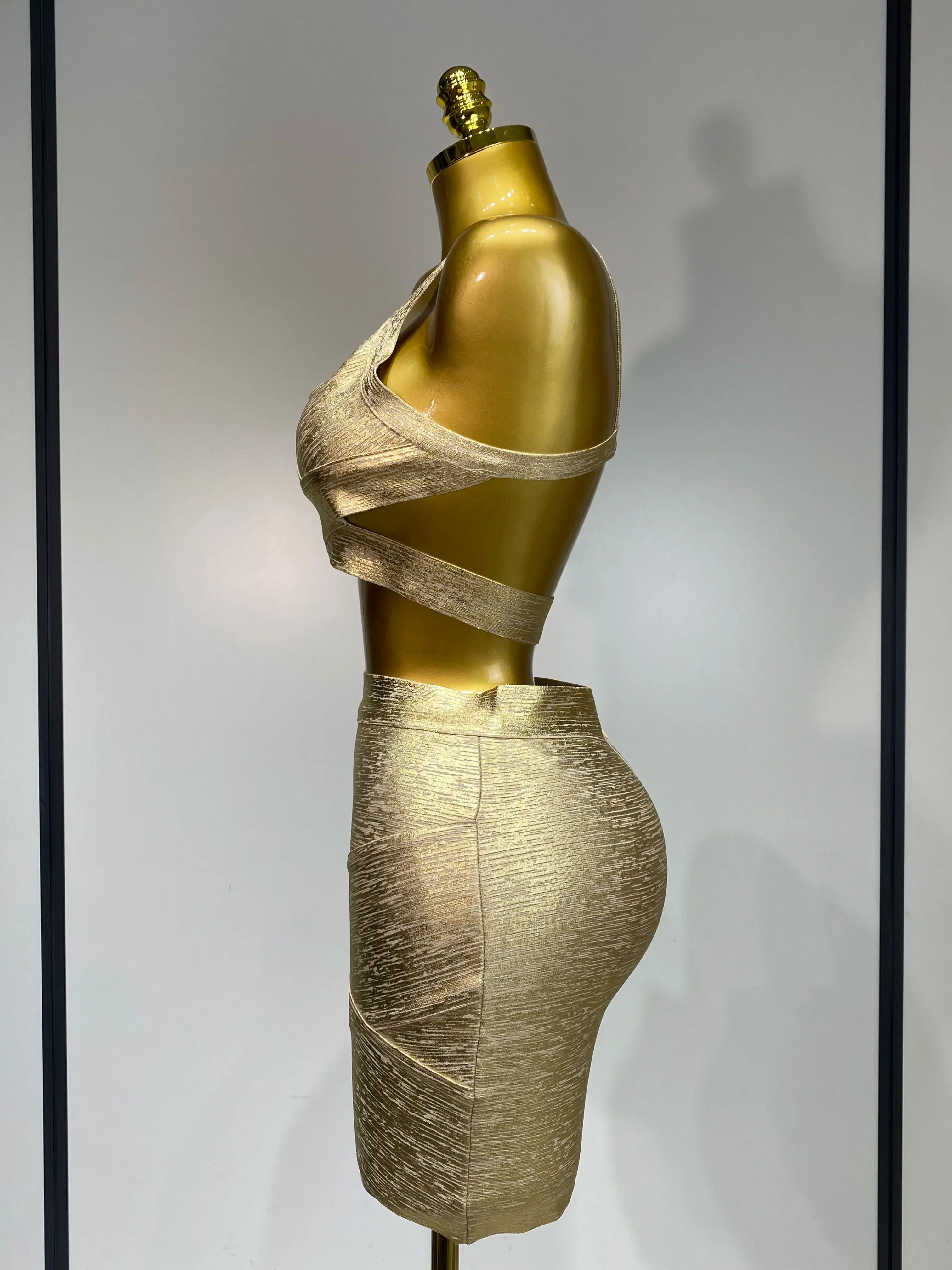 New Summer Sexy V Neck Gold Bandage Two Pieces Set Women Charming Celebrity Bodycon Skirt Suits Club Birthday Vestido - Image 3
