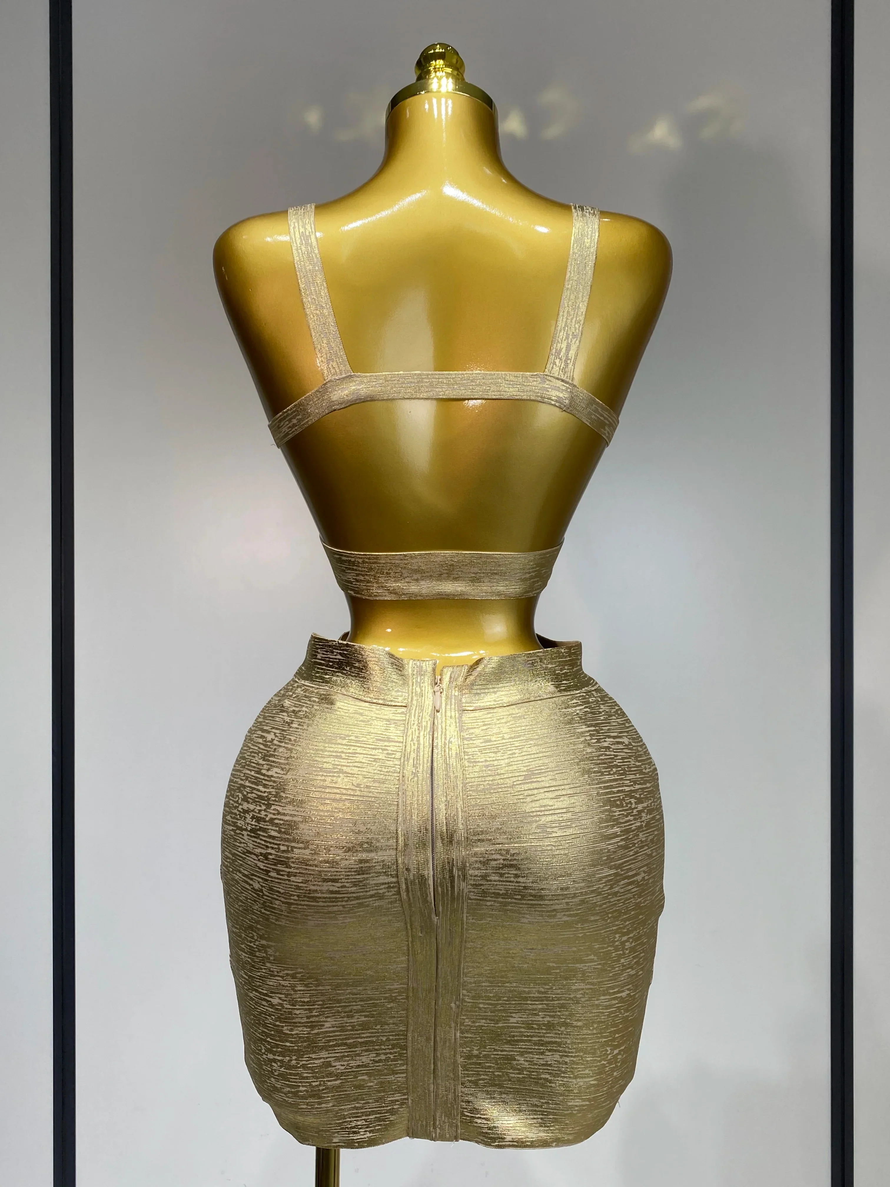 New Summer Sexy V Neck Gold Bandage Two Pieces Set Women Charming Celebrity Bodycon Skirt Suits Club Birthday Vestido - Image 4