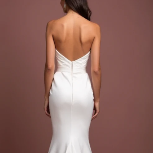 A-Line White Wedding Dress with Button Details for a Vintage-Inspired Look - Image 5