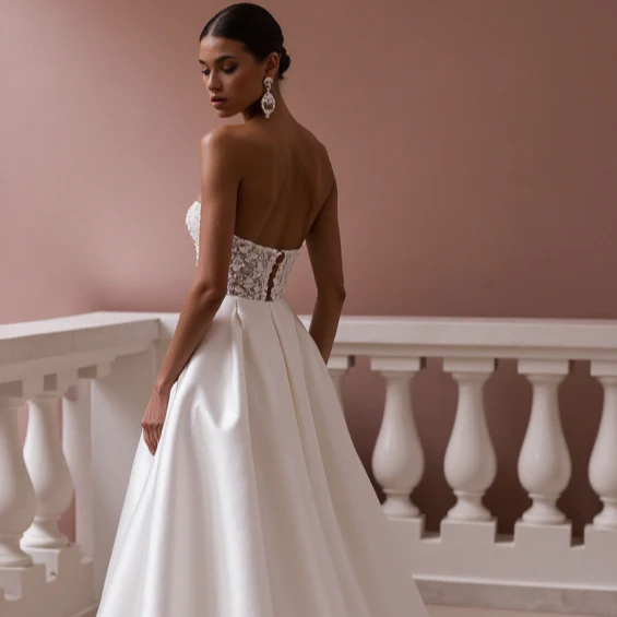 A-Line Wedding Dress with Soft Tulle Layers for a Dreamy Effect - Image 5