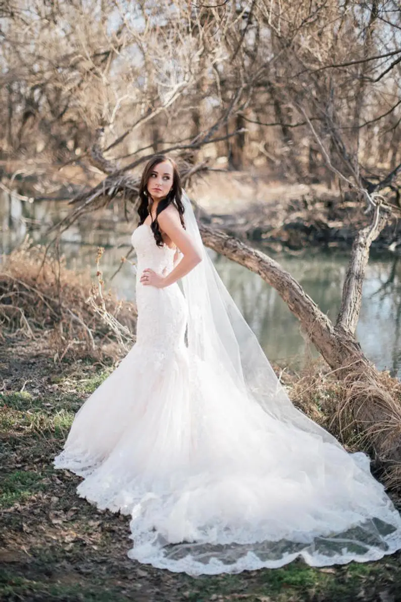 Beautiful Lace Wedding Veil 1 Layer 3M Long Bridal Veil Cathedral Wedding Veil  Bridal Accessories in White , Off white , Ivory