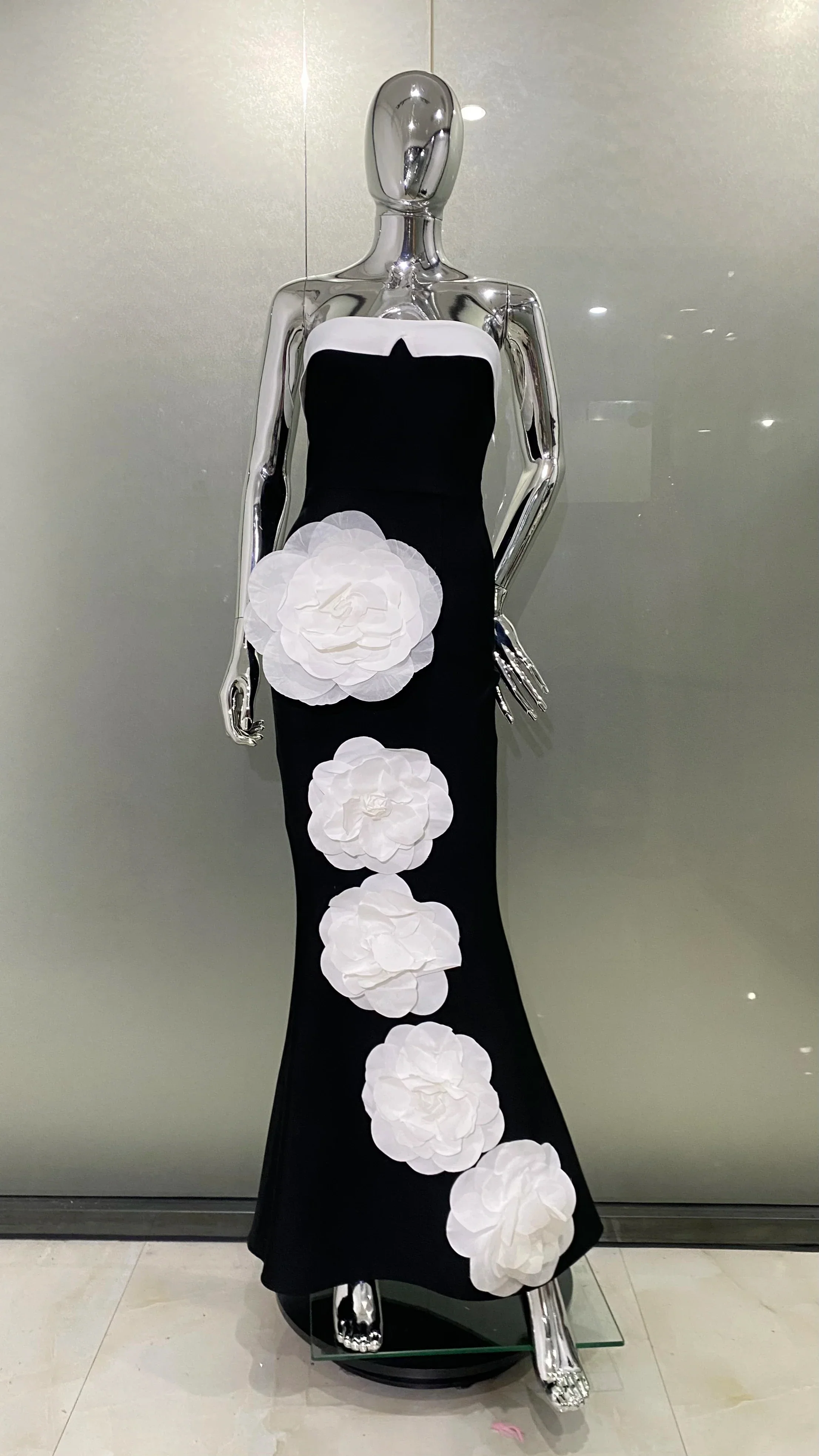 Black Color Women Sexy Off the Shoulder Bodycon Bandage Long Dress White Flowers Fashion Celebrate Evening Party Outfit - Image 2