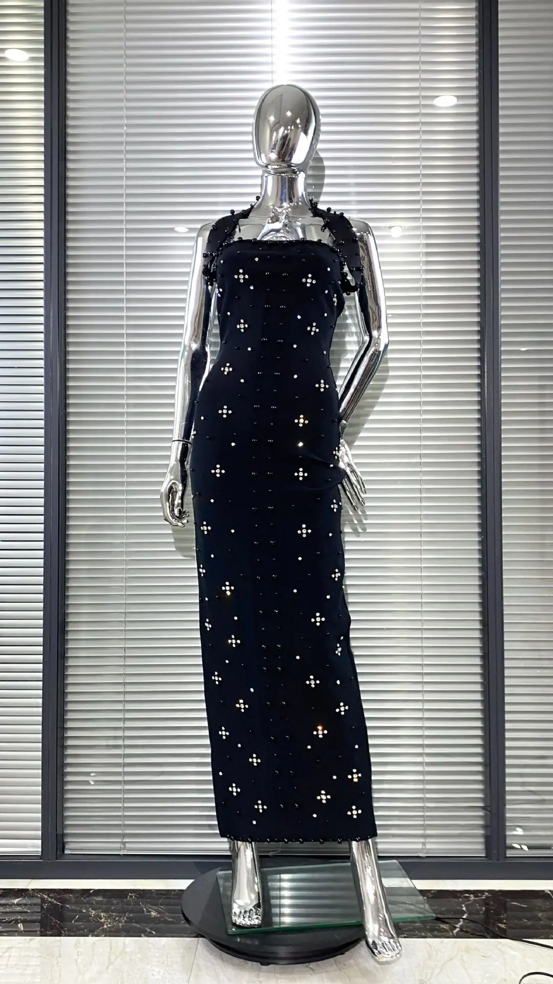 Black Rosered Women Sexy Halter Beading Bandage Bodycon Long Dress Elegant Evening Party Birthday Fashion Vacation Outfit - Image 3
