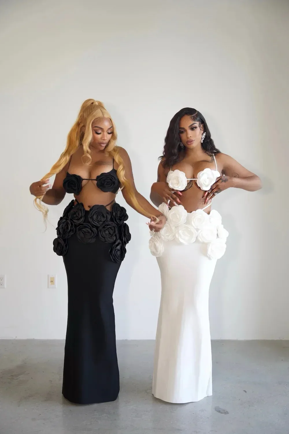 Black White Color Women Sexy Strap Florals 2 Pieces Bodycon Long Dress Celebrate Nightclub Party Bar Singer Performance Costume