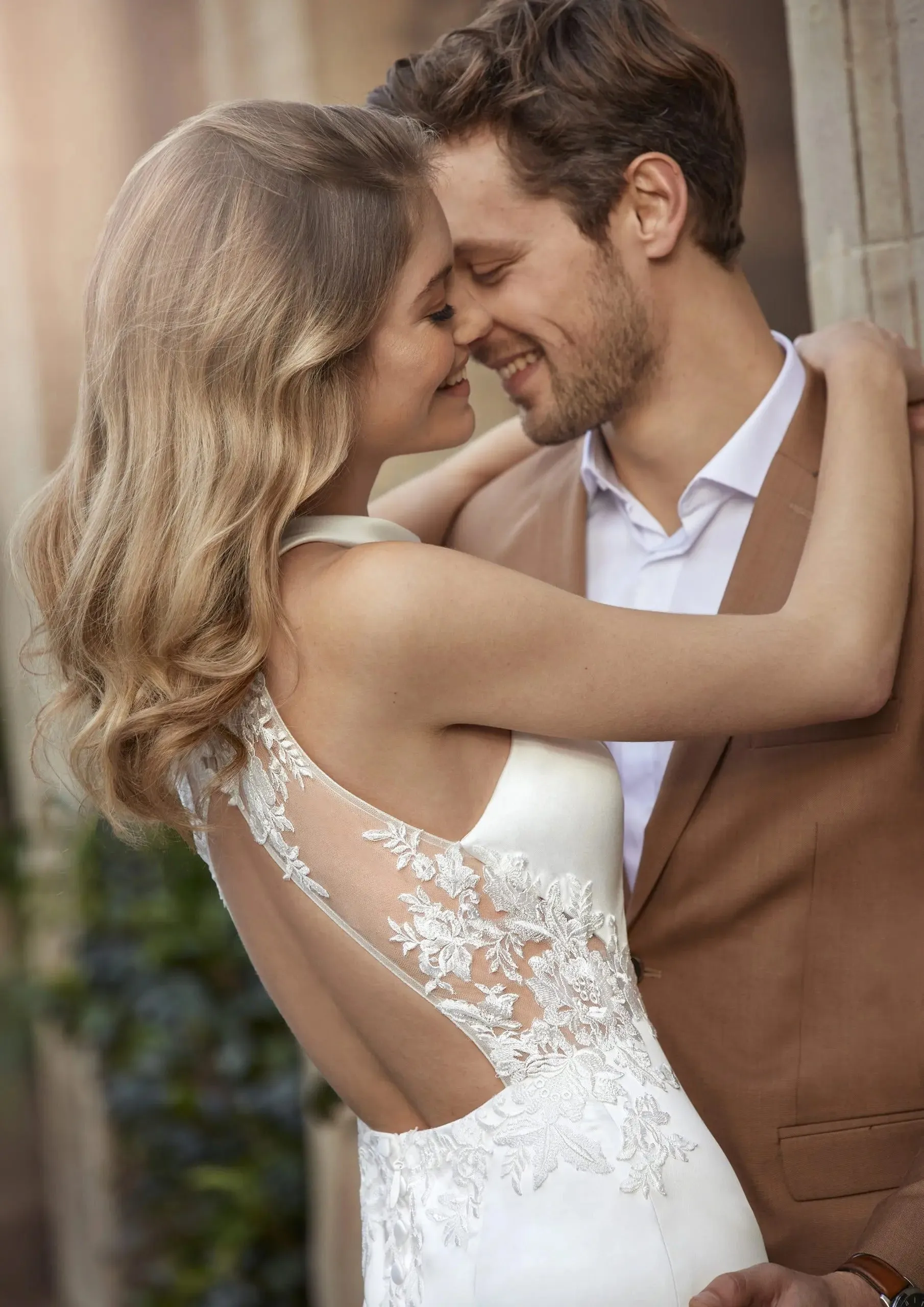 Mermaid Wedding Dress in Crepe Verse Satin Vestido De Novia Wedding Dress Mermaid Bow Satin Bridal Gown Court Train Modern Princess - Image 4