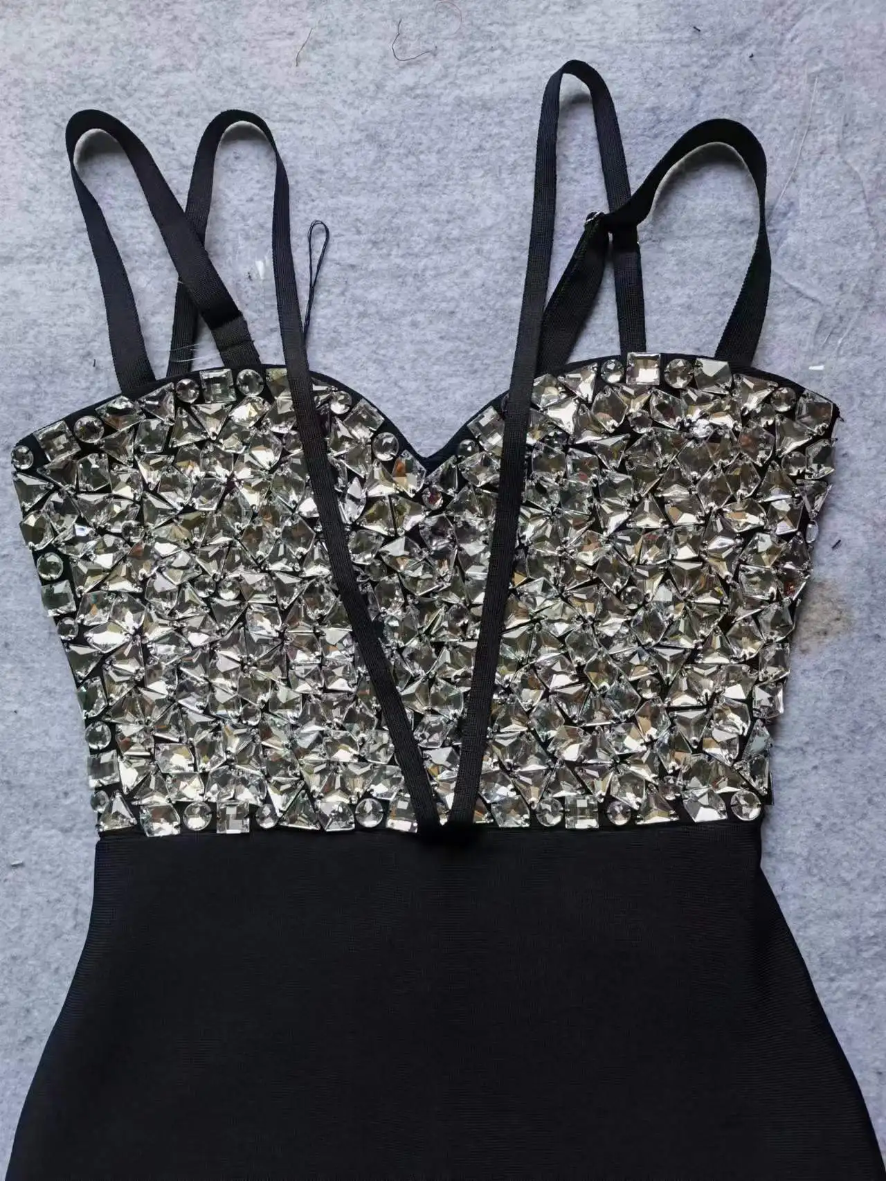 Celebrity Red Carpet Evening Party Dress Women Sleeveless Sexy Strap V-Neck Shinning Crystal Bodycon Long Bandage Dress - Image 5