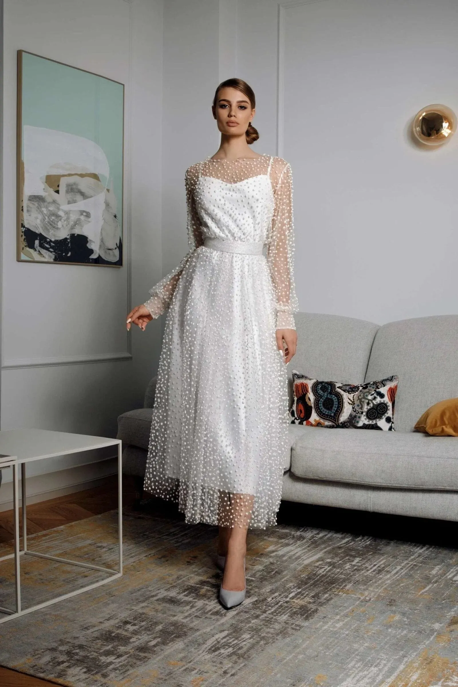 Charming Beach Wedding Dress with Short Silhouette, Straps, Sweetheart Neckline, and Lace Embellishments for a Beautiful Bridal Look - Image 3