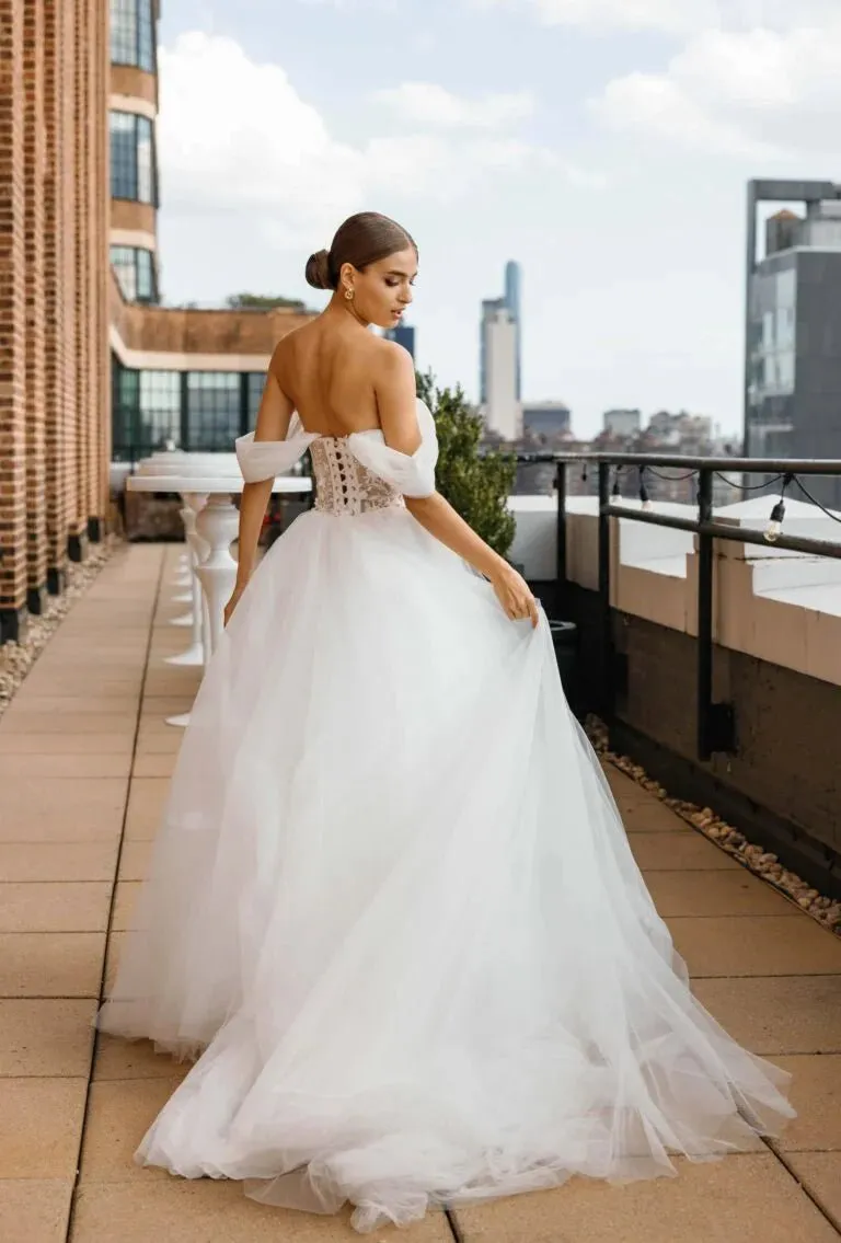Charming Off the Shoulder Wedding Dresses Off the Shoulder Appliques Lacing up Tulle Bridal Customized New Arrival - Image 2