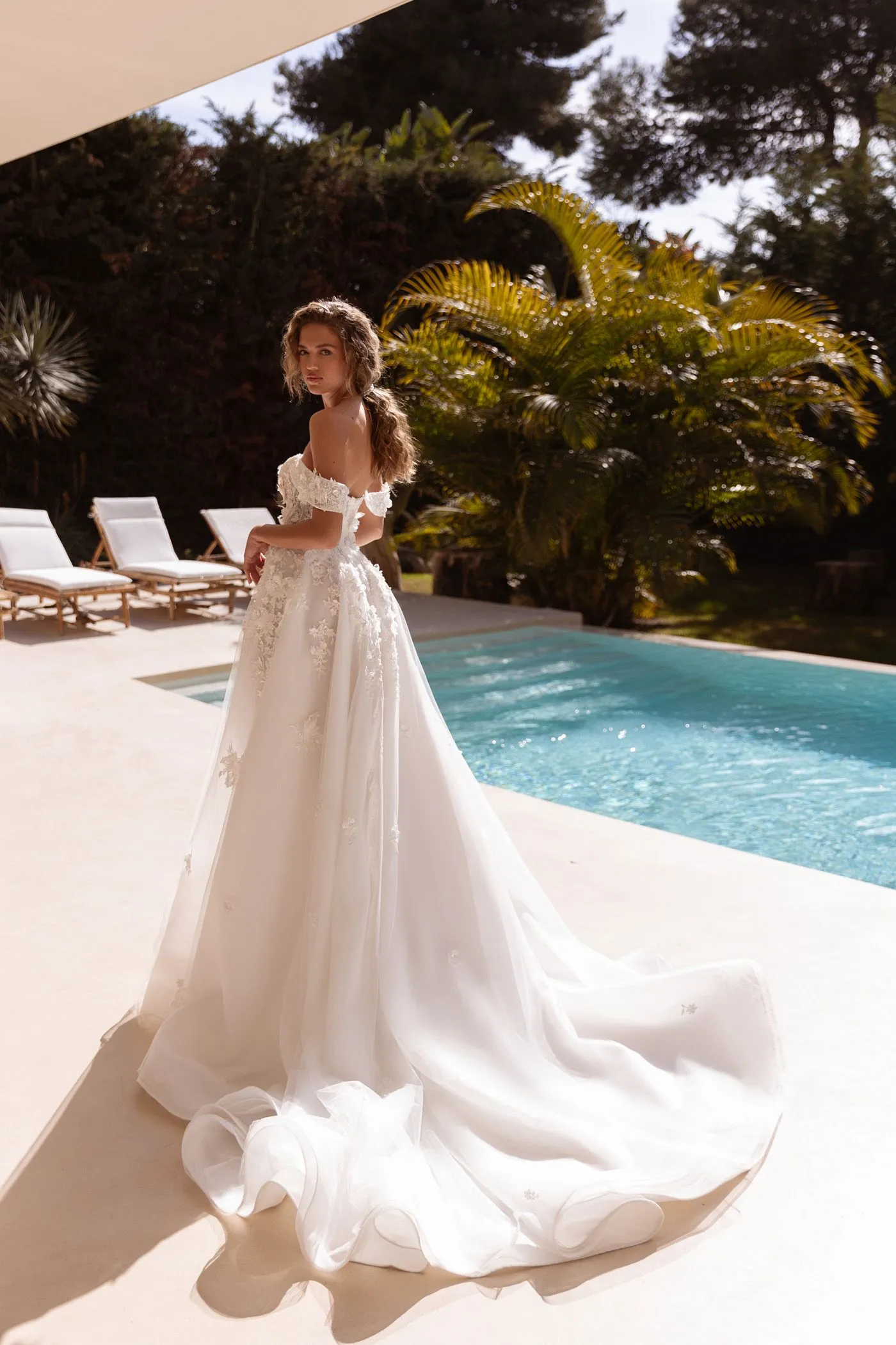 Charming Wedding Dress with 3d Flowers Off The Shoulder V Neck Applique Tulle A Line Bridal Gown for Woman Bride Vestido Noiva - Image 2