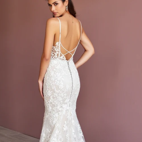 Classic Mermaid Wedding Dress for a Royal-Inspired Wedding Theme - Image 5