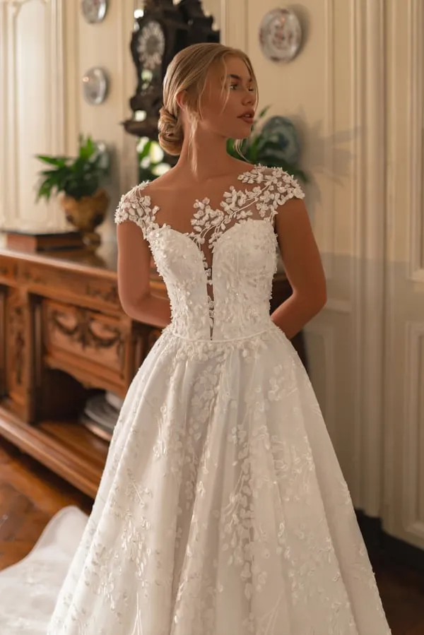 Classic Scoop Neck Buttons A-Line Wedding Dress Delicate Cap Sleeve Lace Appliques Princess Bridal Gown Customized - Image 4