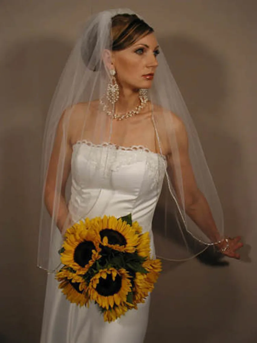 Crystal Wedding Veil 1 Layer Fingertip Length Bridal Veil in White, Ivory ,Off-white - Image 3