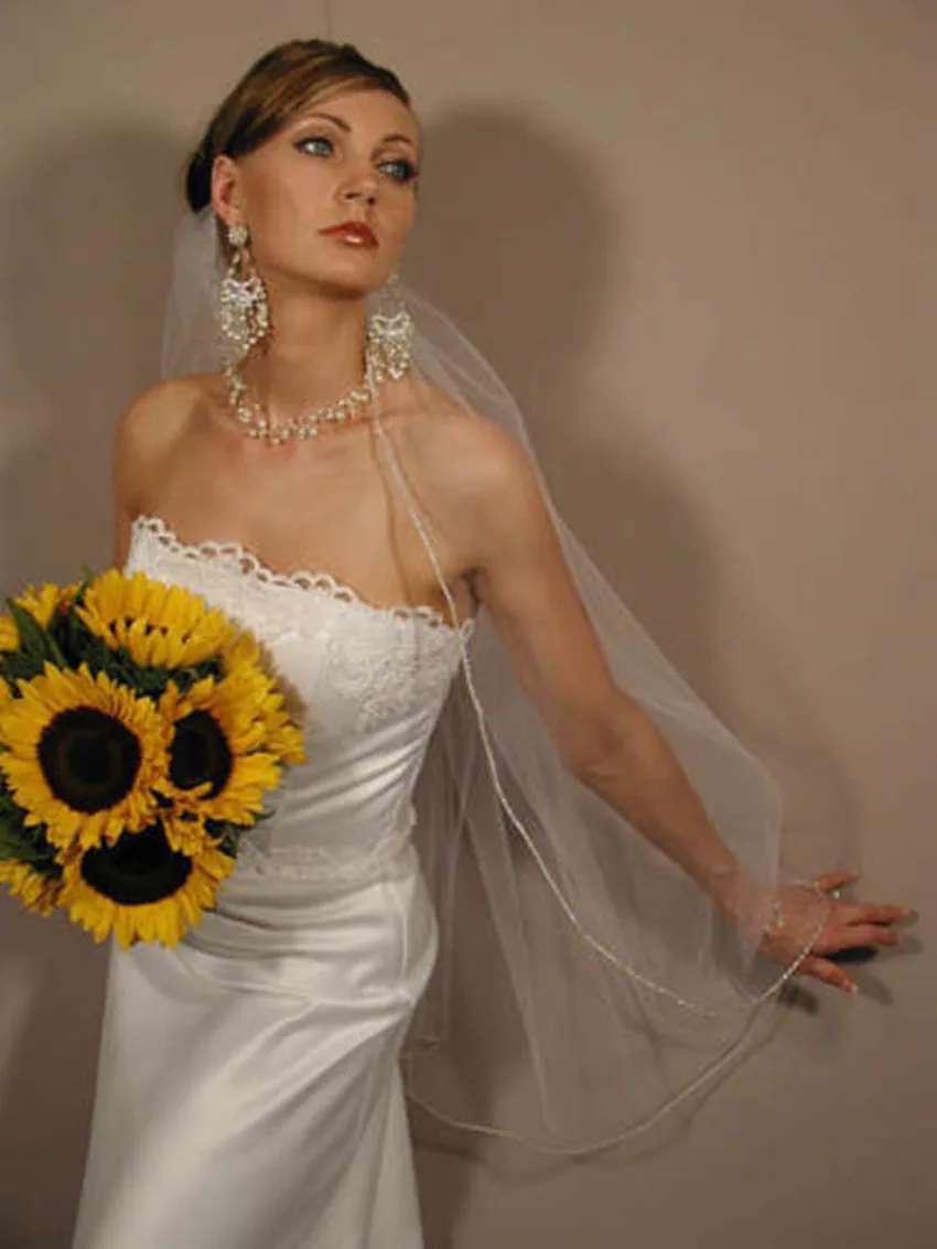 Crystal Wedding Veil 1 Layer Fingertip Length Bridal Veil in White, Ivory ,Off-white - Image 4