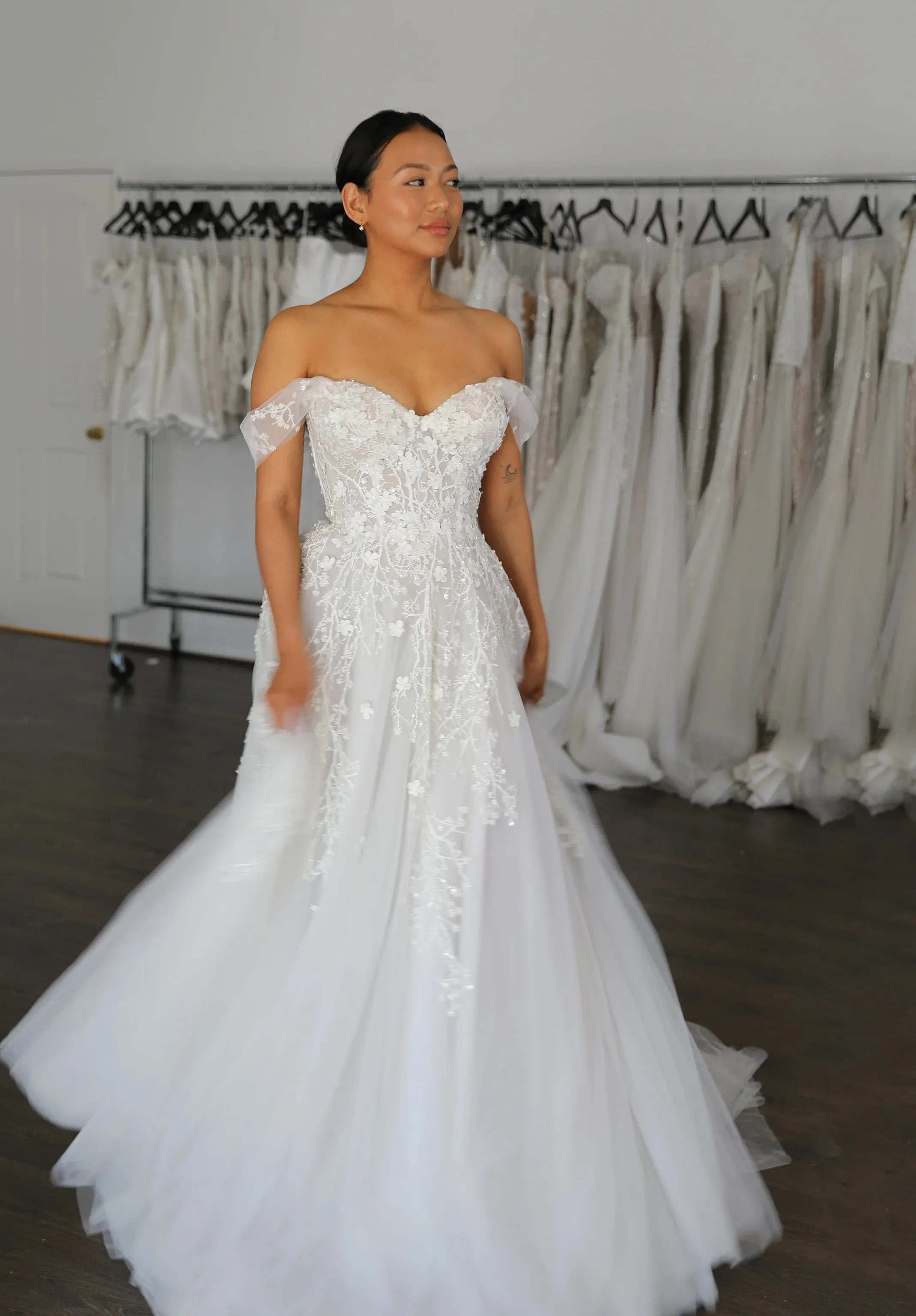Detachable Off-the-Shoulder Tulle Lace Sleeves Wedding Dress Vestido De Novia Bow Satin Court Train Dress Bridal Gown Skirt - Image 3
