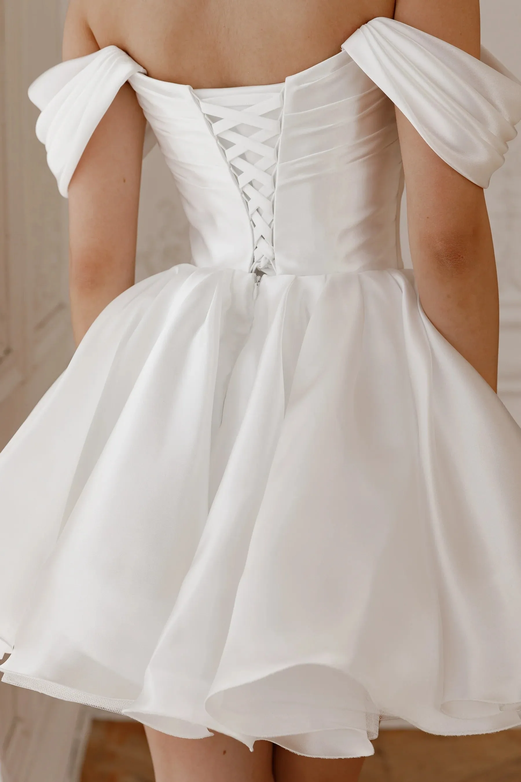 Short Wedding Dress with Detachable Straps Modern Mermaid Princess Gown Bow Court Train Dress Satin Vestido De Novia - Image 7
