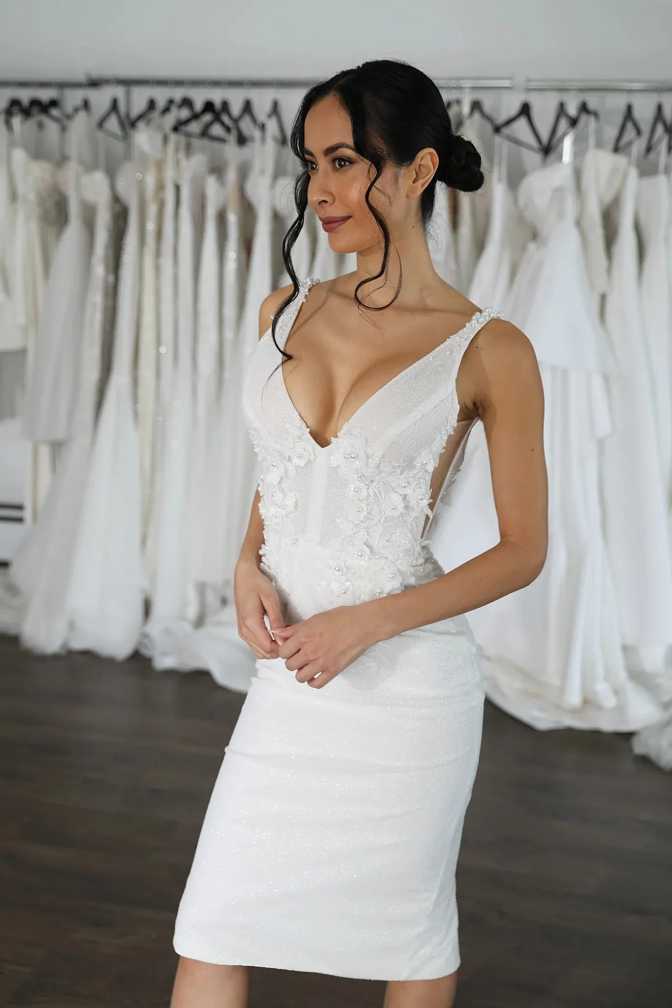 Glittery Tulle with Low U-Back Wedding Dress Bow Court Train Dress Bridal Gown Satin Skirt Vestido De Novia - Image 2