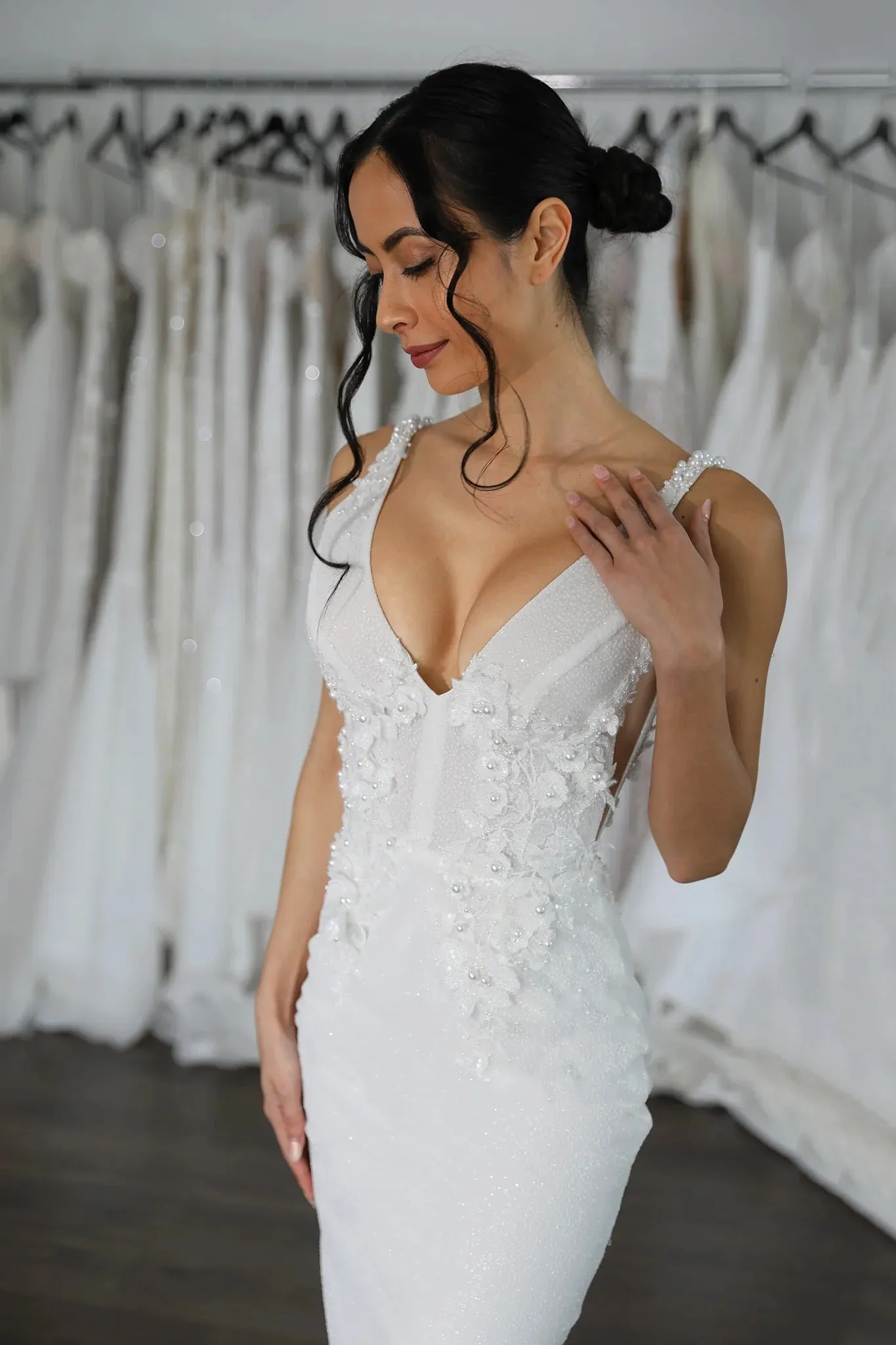 Glittery Tulle with Low U-Back Wedding Dress Bow Court Train Dress Bridal Gown Satin Skirt Vestido De Novia - Image 6