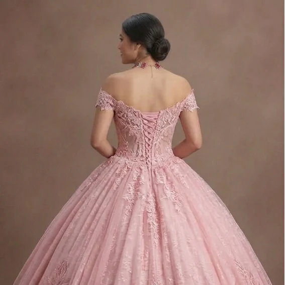 Delicate Lace Pink Quinceañera Dress for Elegant Events - Image 5