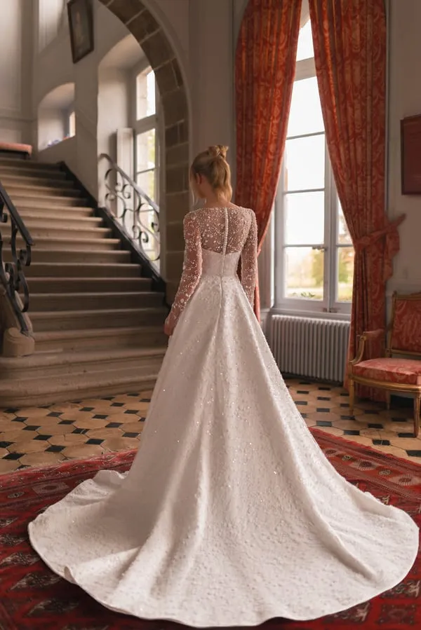 Design Classic Scoop Neck Long Sleeve A-Line Wedding Dress Exquisite Pearls Lace Sweep Train Princess Bridal Gown Customize - Image 2