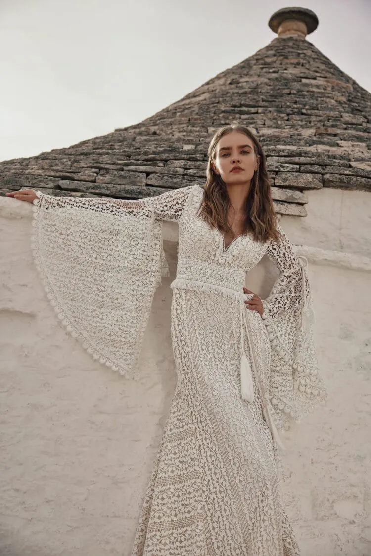 Dreamy Beach Wedding Dress with Long Sleeves, Sweetheart Neckline & Flowing A-Line Silhouette for an Effortlessly Romantic Look - Image 3