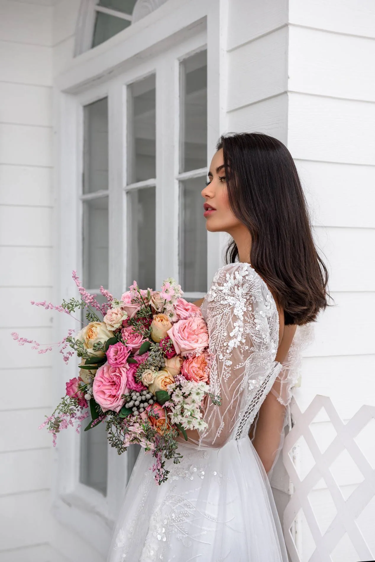 Elegant Off-Shoulder A-Line Wedding Dress with Flattering Natural Waistline - Image 3