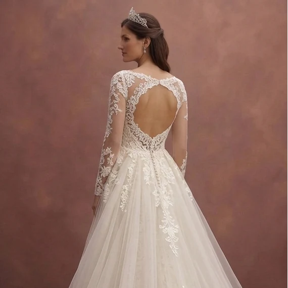 Romantic Lace Wedding Dress with Detachable Train – 2-in-1 for Church Ceremonies - Image 5