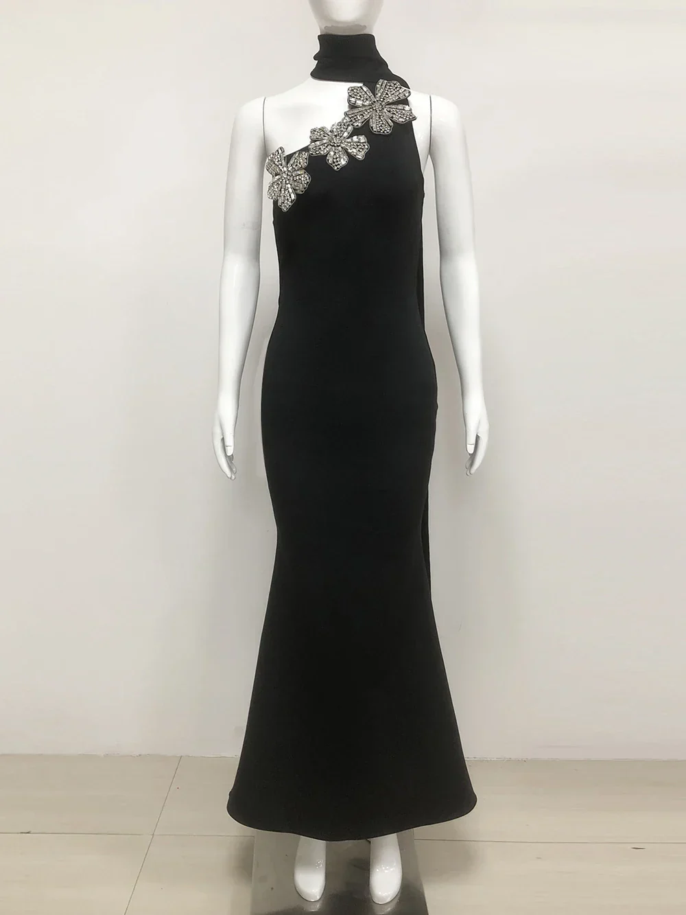 Elegant Solid Diamond Flower Bandage Women Halter Dress Off Shoulder Sleeveless Backless Slim Female Maxi Dresses Lady Robe - Image 2