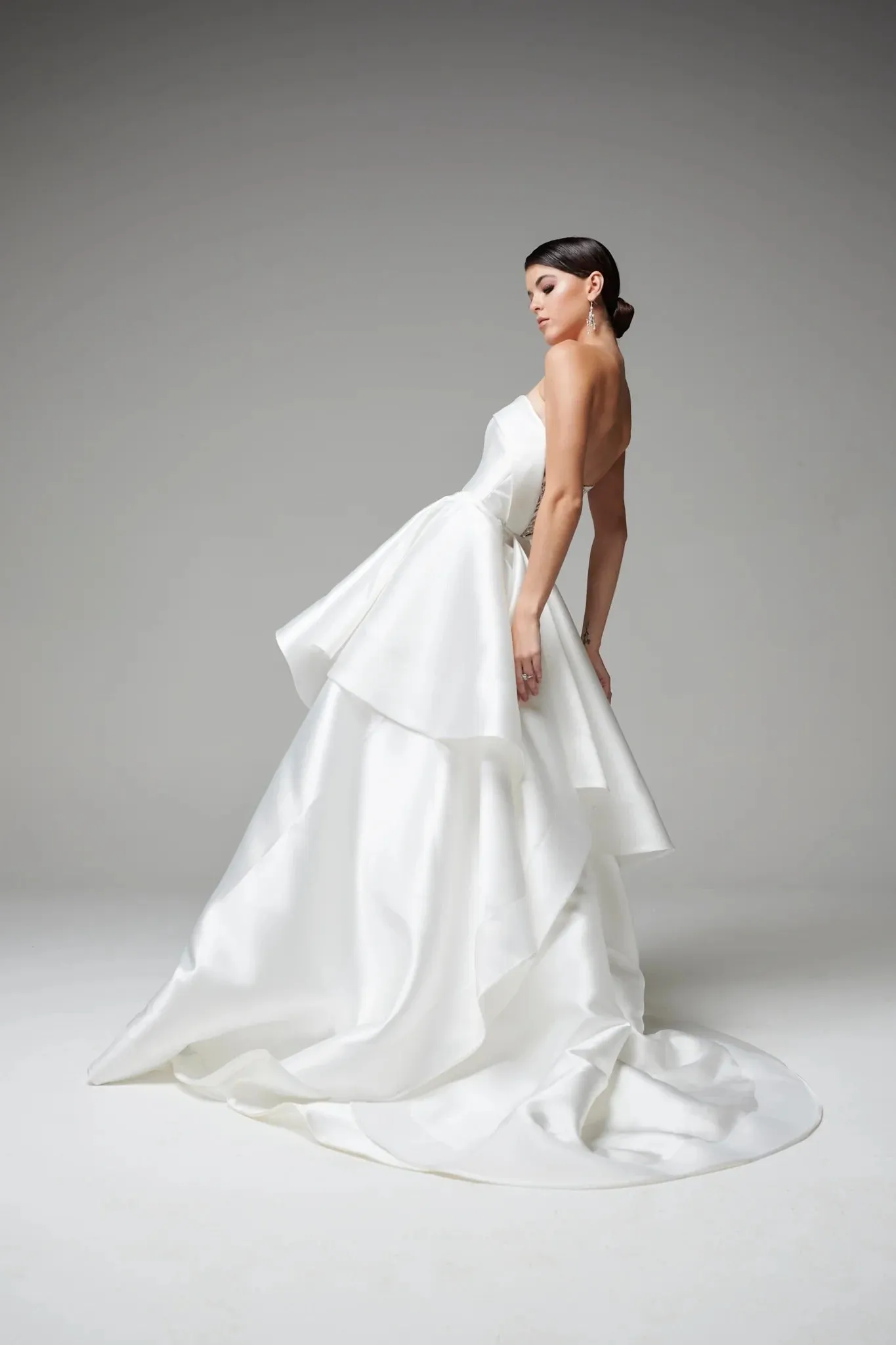 Structured and Boned Corset Bodice Wedding Dress Vestido De Novia Bridal Gown Skirt Bow Satin Court Train Dress - Image 4