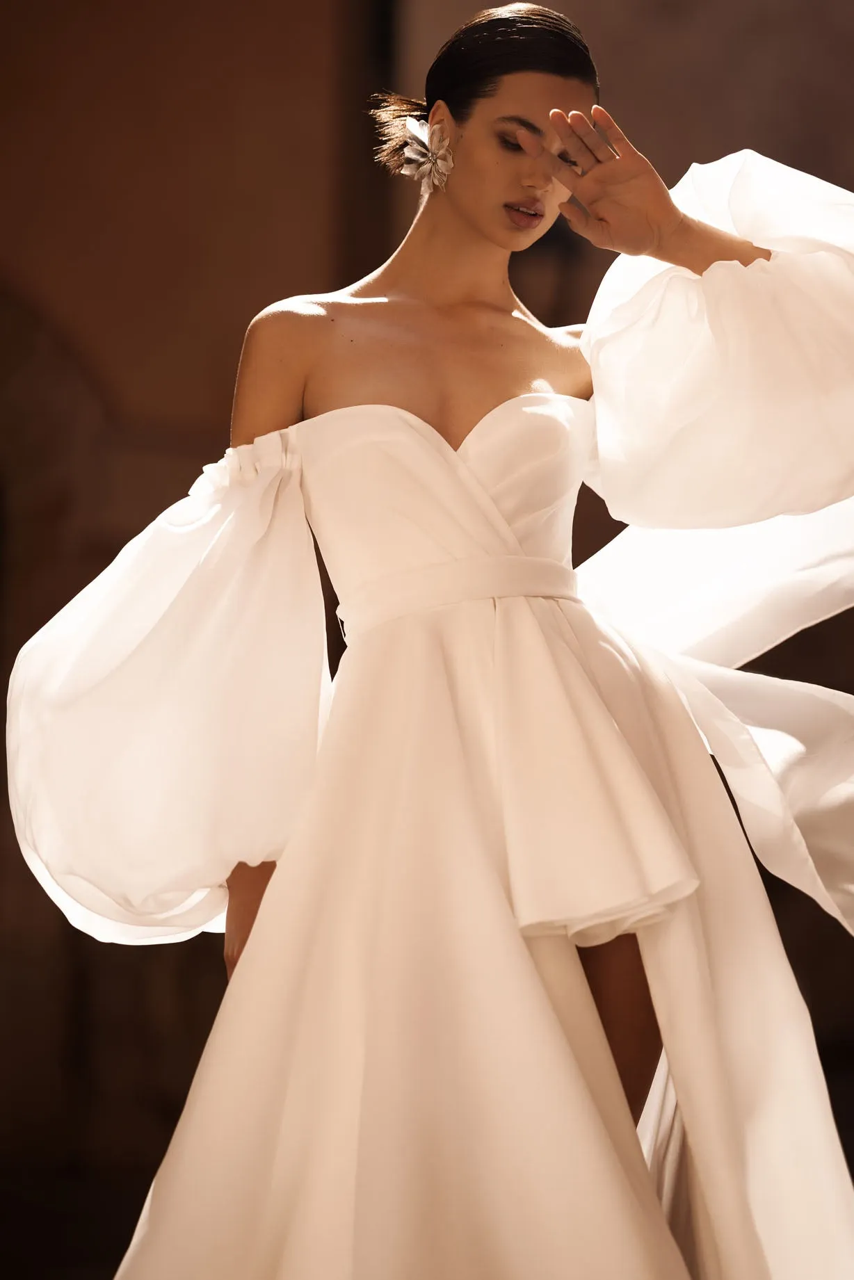Elevate your bridal look with our enchanting A-line wedding dress, a harmonious blend of elegance and modernity. - Image 3