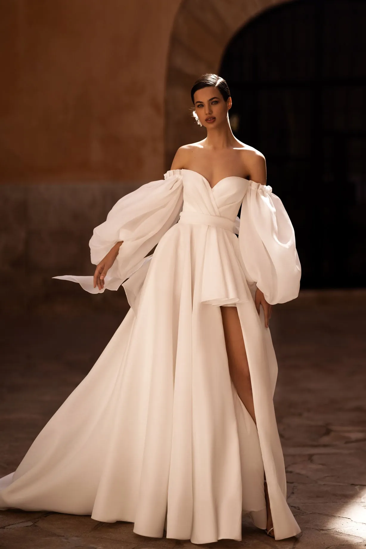Elevate your bridal look with our enchanting A-line wedding dress, a harmonious blend of elegance and modernity. - Image 4