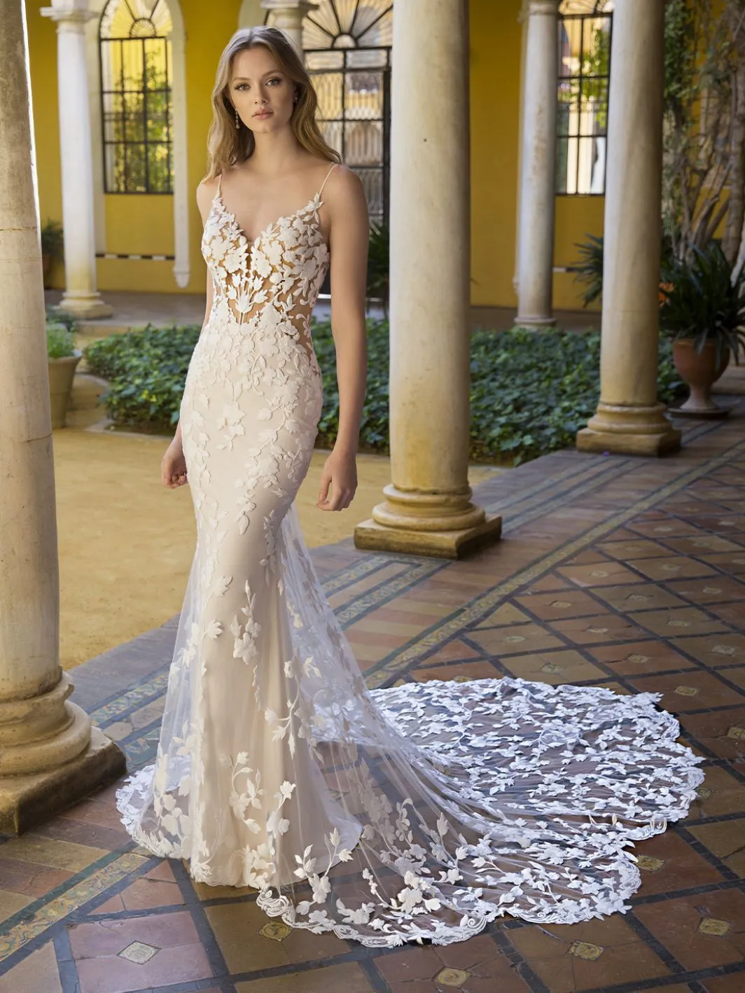 Exquisite Wedding Dress Mermaid Spaghetti Straps Sexy V-Neck Backless Bridal Party