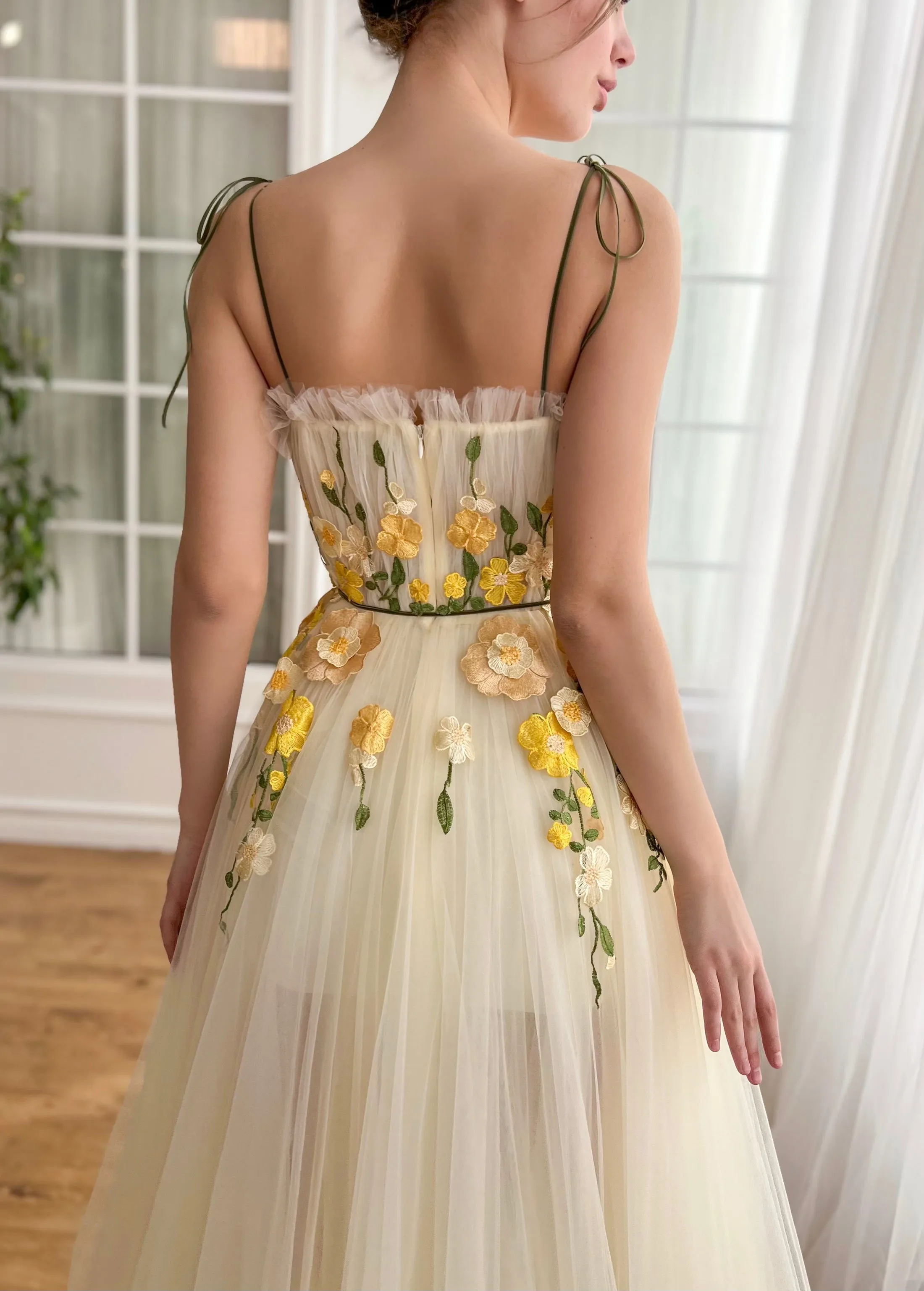 Faint Yellow A-line Prom Dresses Lace Appliques Spaghetti Strap Formal Evening Sweep Train Side Split Sleeveless Clubbing - Image 5