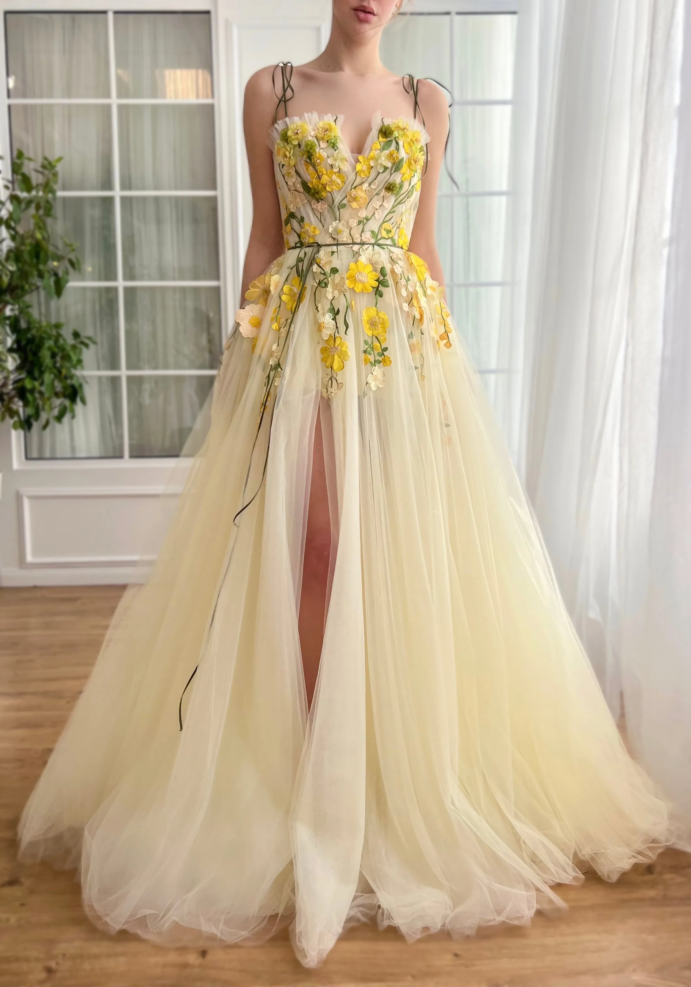 Faint Yellow A-line Prom Dresses Lace Appliques Spaghetti Strap Formal Evening Sweep Train Side Split Sleeveless Clubbing - Image 8