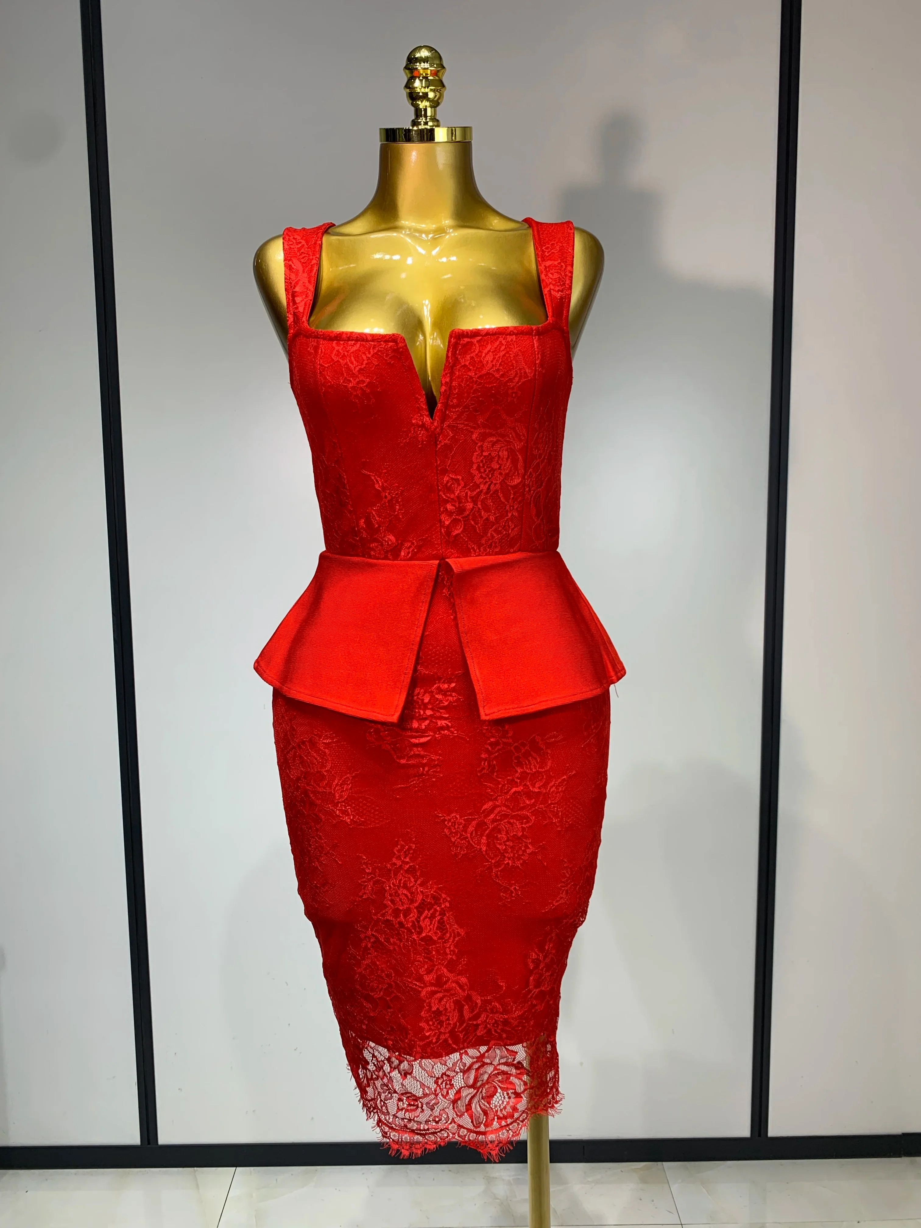 Fashion Sexy Celebrity Elegant V Neck Midi Bodycon Bandage Dress Red Lace Dress Evening Party Cocktail Luxury Birthday Dresses