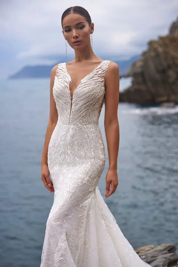 Glamorous Mermaid Wedding Dress with Sleeveless Design, V-Neckline, and Exquisite Embroidery Embellishments - Image 3