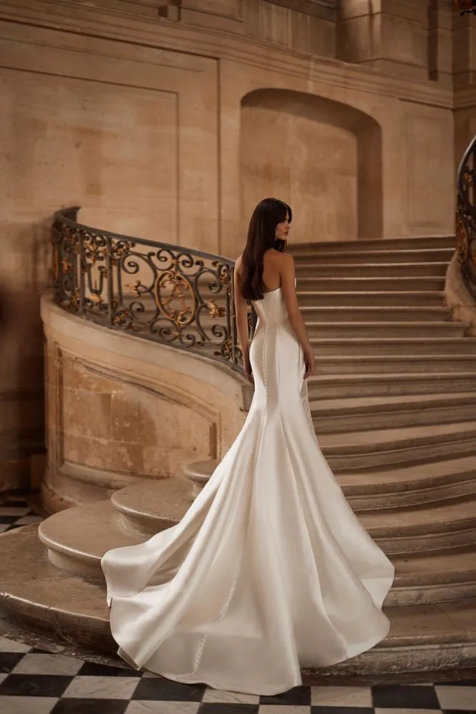 Chic Mikado Gown with a Sheer Chantilly Lace Underskirt Modern Satin Bridal Gown Princess Court Train Bow Wedding Dress Vestido De Novia Mermaid - Image 2