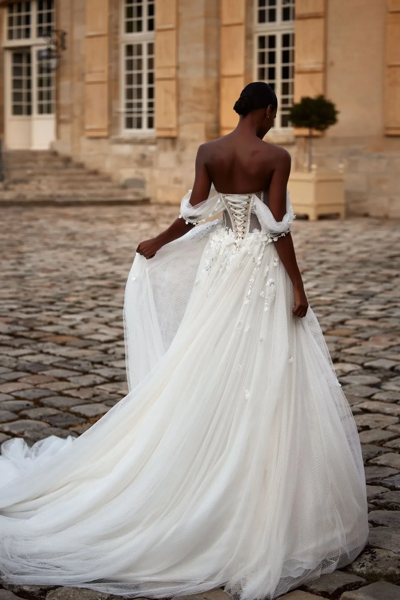 3D Flowers and Sequins Modern Wedding Dress Vestido De Novia Mermaid Bow Satin Bridal Gown Court Train Princess - Image 2