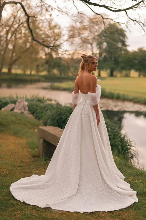 Gorgeous Lace Sweep Train A-Line Wedding Dress Chic Pleated Sweetheart Appliques Off Shoulder Princess Bridal Gown - Image 2