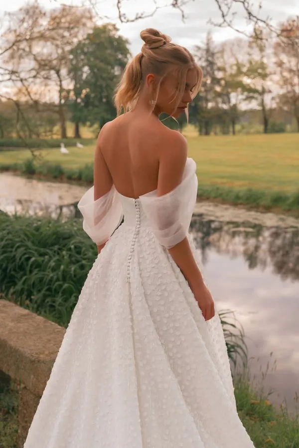 Gorgeous Lace Sweep Train A-Line Wedding Dress Chic Pleated Sweetheart Appliques Off Shoulder Princess Bridal Gown - Image 3