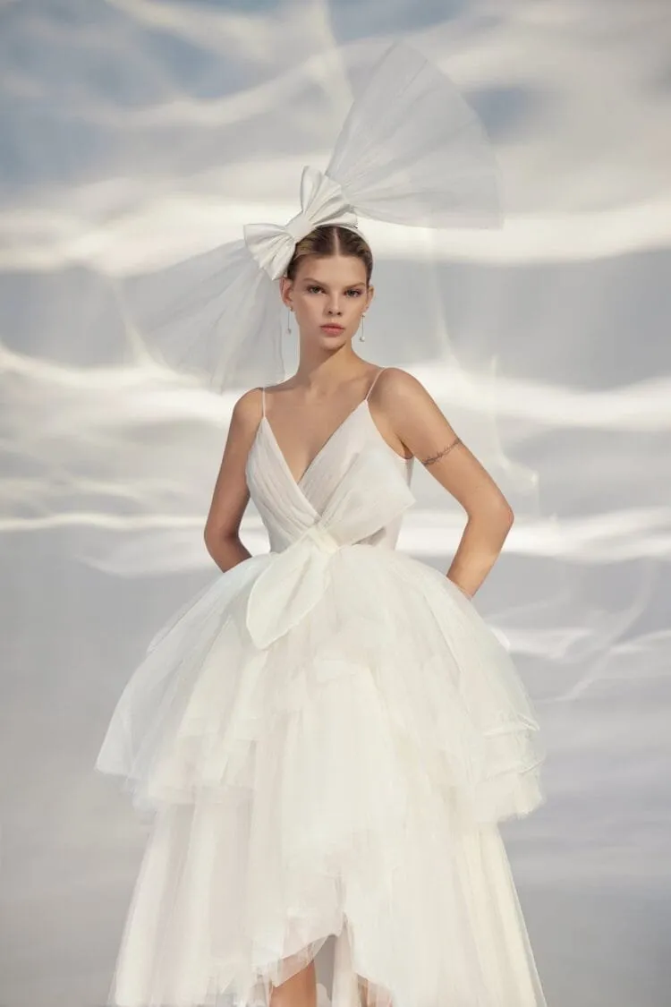 Graceful A-Line Wedding Gown with Spaghetti Straps, Sweetheart Neckline, Bant Embellishment, and a Natural Waistline for an Elegant Bridal Look - Image 3