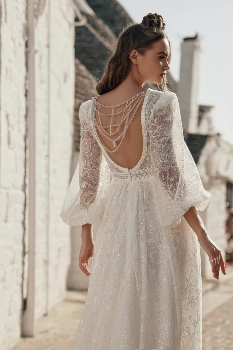 Graceful Beach Wedding Dress with Long Sleeves, V-Neckline & Delicate Lace for a Timeless and Romantic Bridal Look - Image 2