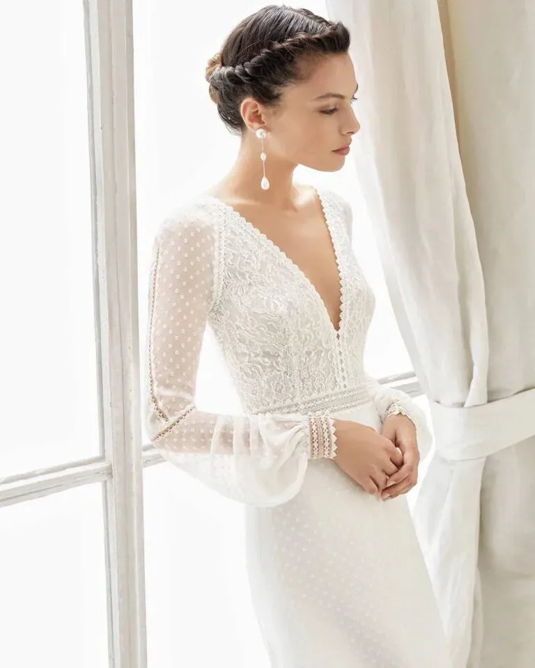 Graceful Sheath Wedding Gown with Exquisite Lace Detailing, Elegant Long Sleeves, and a Flattering V-Neckline for a Timeless and Sophisticated Bridal Look - Image 3