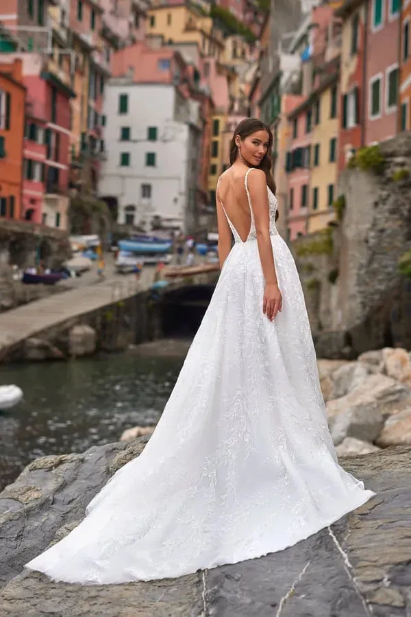 Graceful Wedding Gown A-Line Spaghetti Straps Appliques Fairyable Deep V-Neck Customised Vestidos De Novia For Bride - Image 2