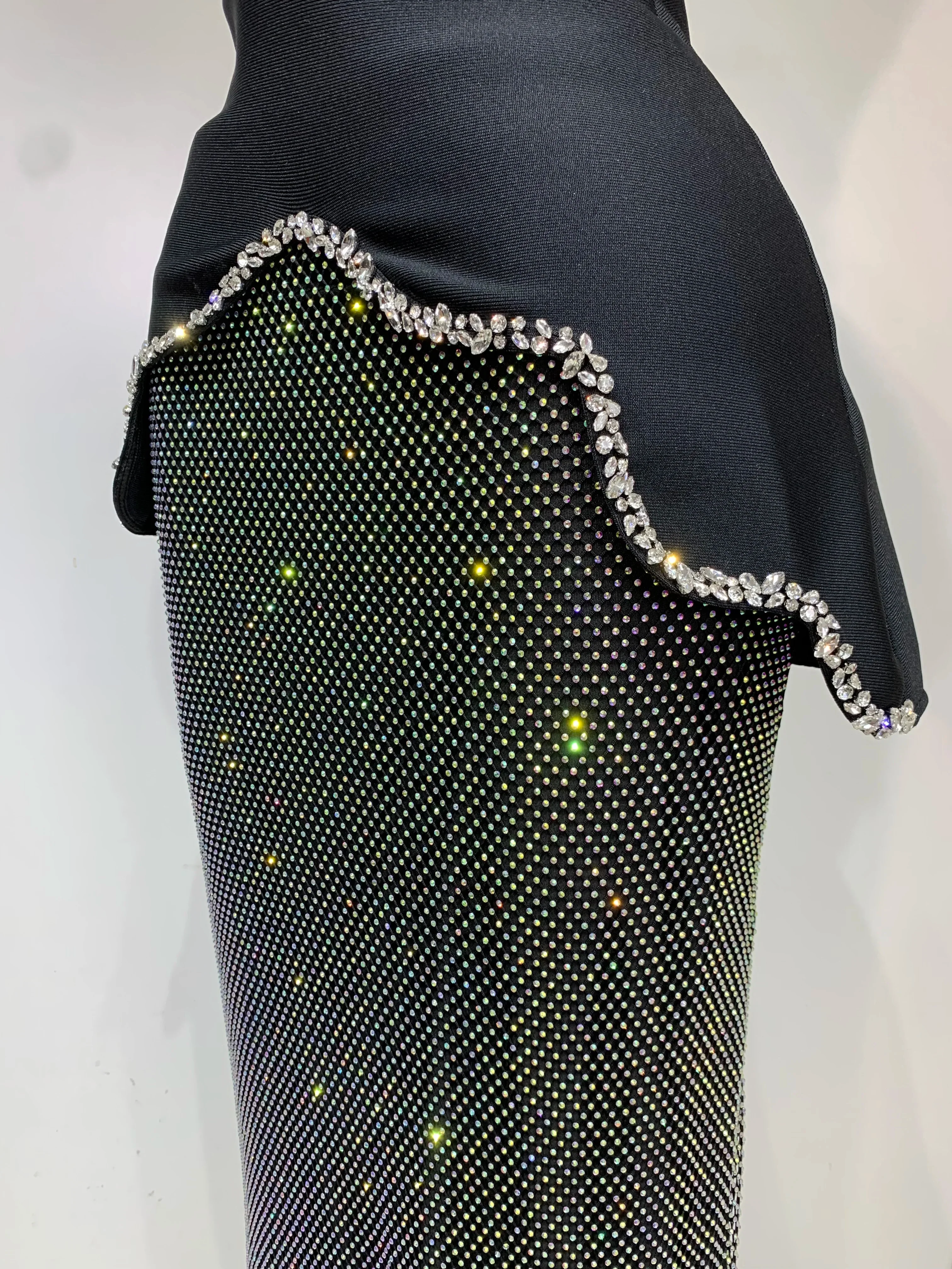 Black Design Sleeveless Rhinestone Top + Hot diamond Skirt Suit Evening Party Dress Nightclub Luxury Birthday Gown - Image 6