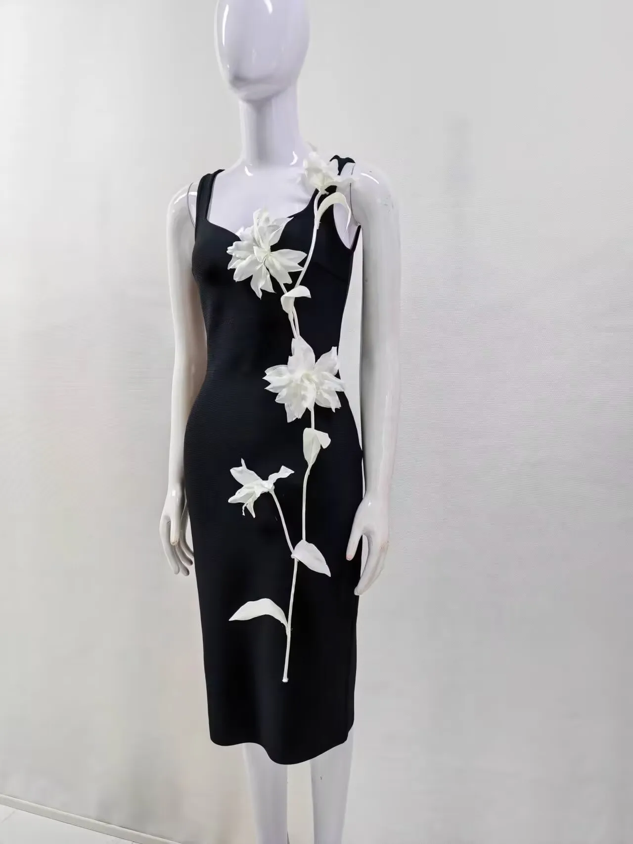 Women Sleeveless Sexy O-Neck Flowers Bodycon Mid-calf Bandage Dress Birthday Party Celebrate Cocktail Dress - Image 4